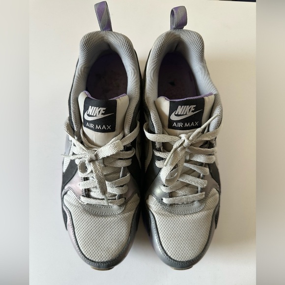 Nike Air Max Gray and Black Sneakers size 10 - Picture 1 of 7